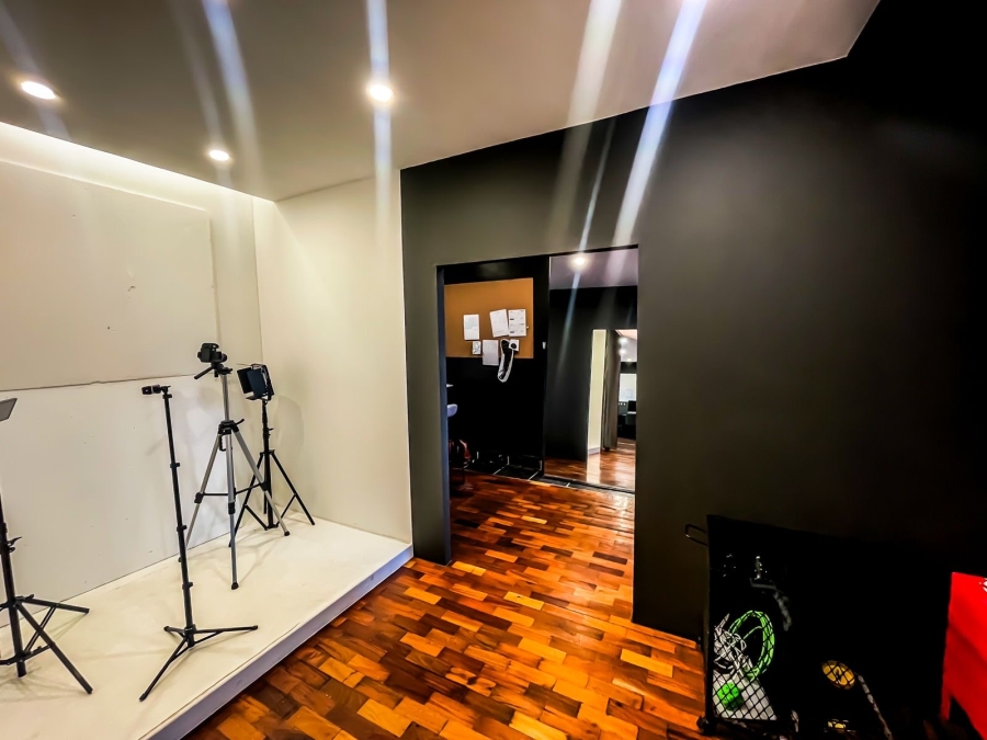 0 Bedroom Property for Sale in Gardens Western Cape